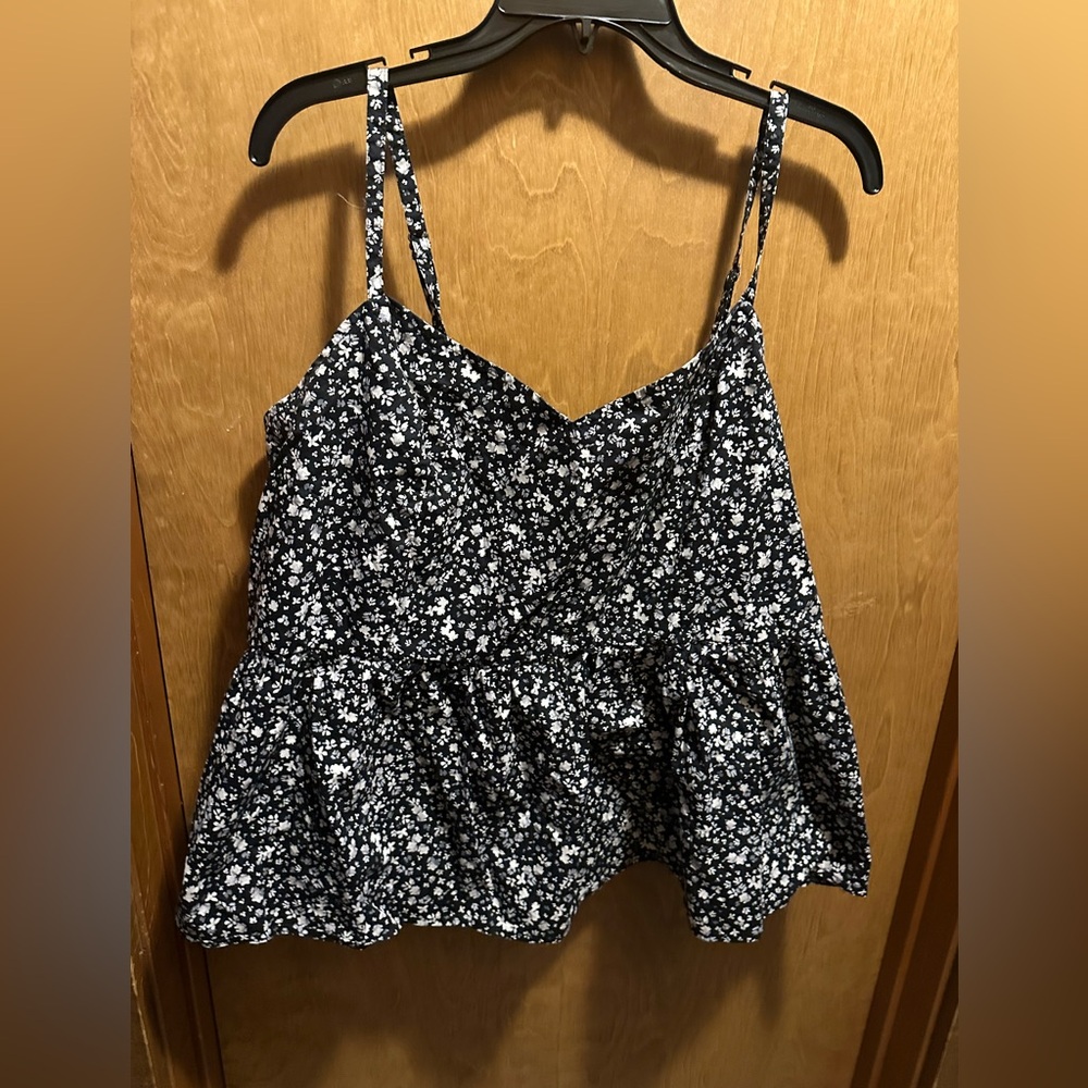 Old Navy Black and White Floral Camisole XXL